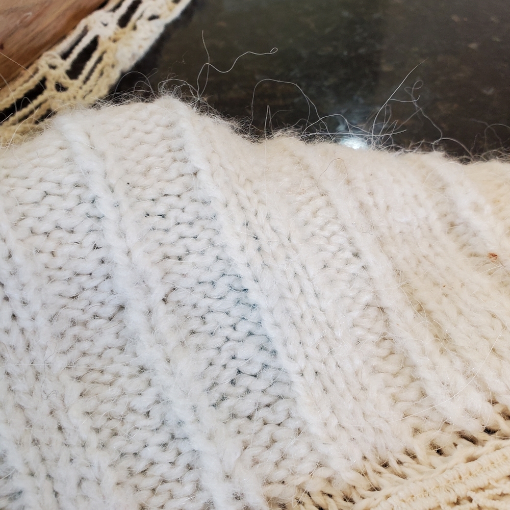 Zara‎ Sweater - Picture 6 of 9